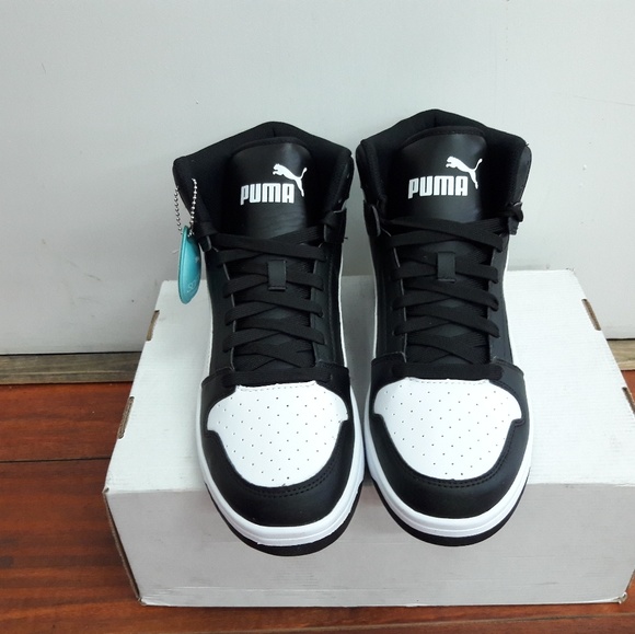 Puma - Picture 3 of 4